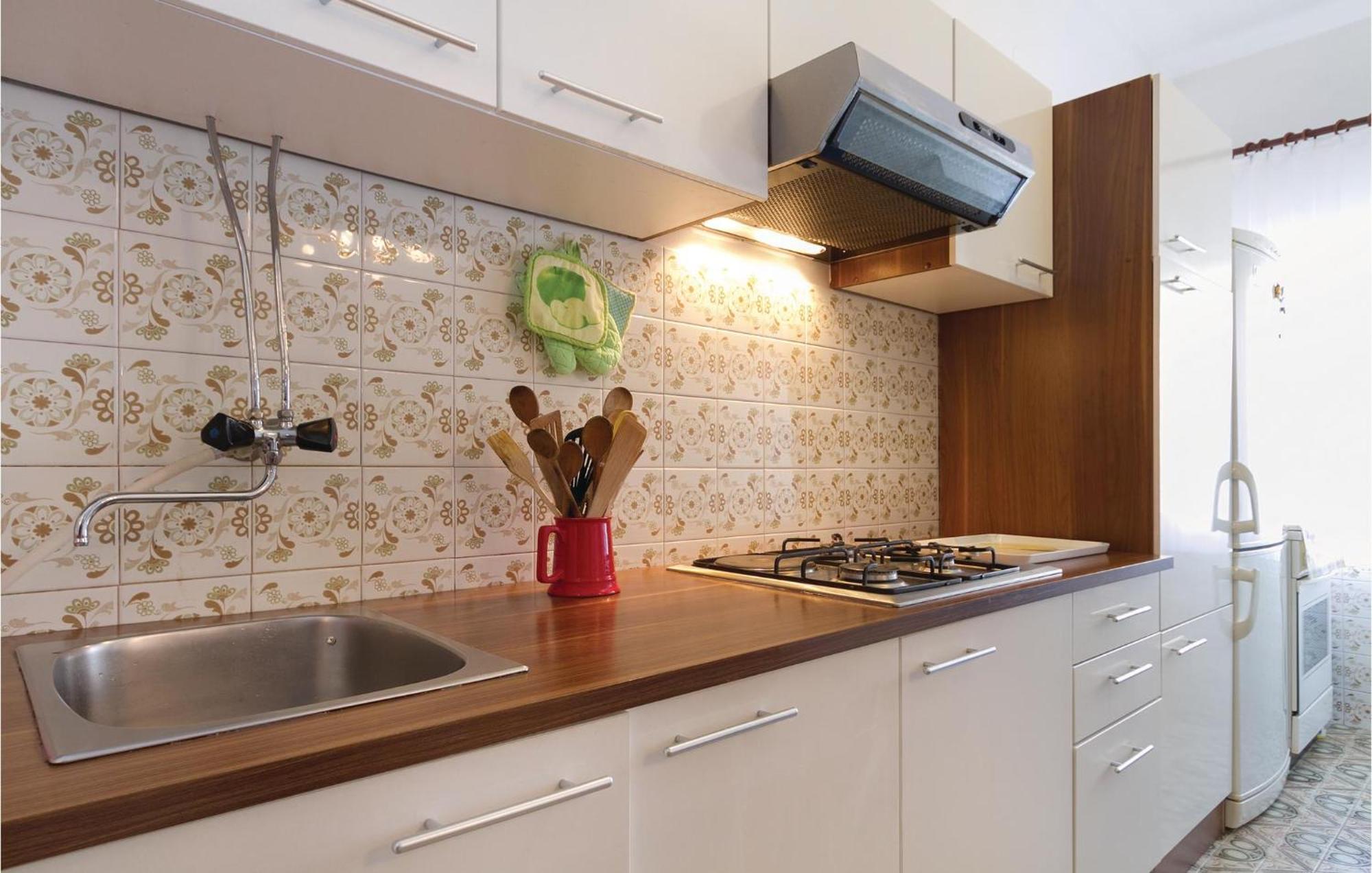 Stunning In With Kitchen Rovinj