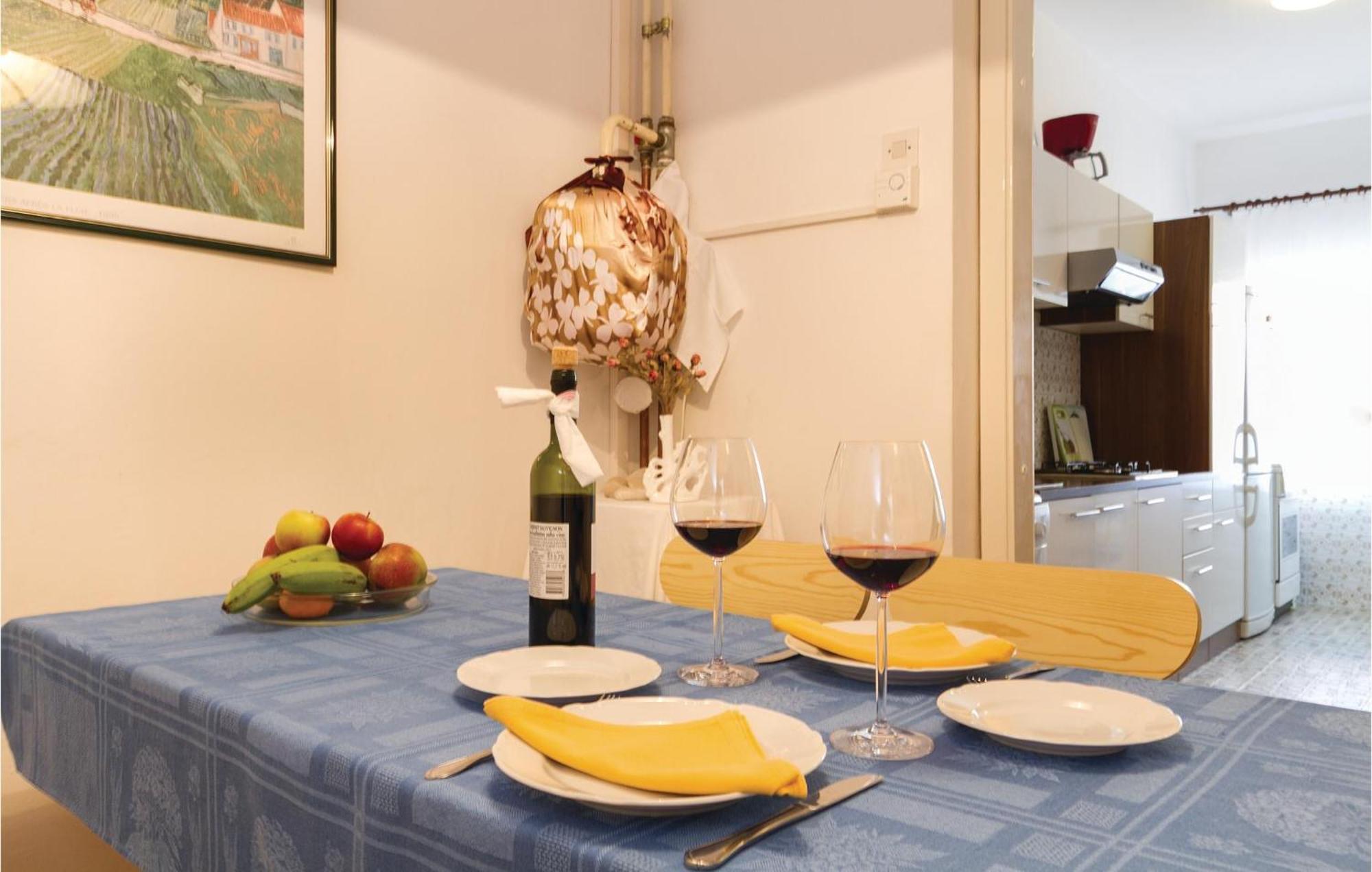 Apartment Stunning In With Kitchen